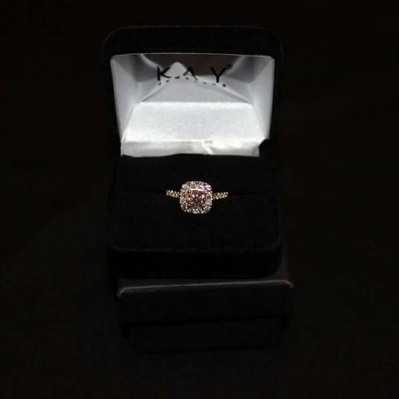 Neil lane 1 1/2 ct diamond, 14k white gold Ring - Picture 6 of 8